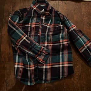 Old navy boys size 6-7 flannel